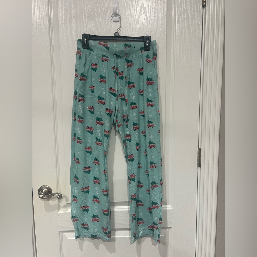Sonoma Women’s Christmas Pajama Bottoms with Red Car Print